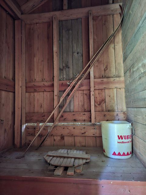 Image 97/142