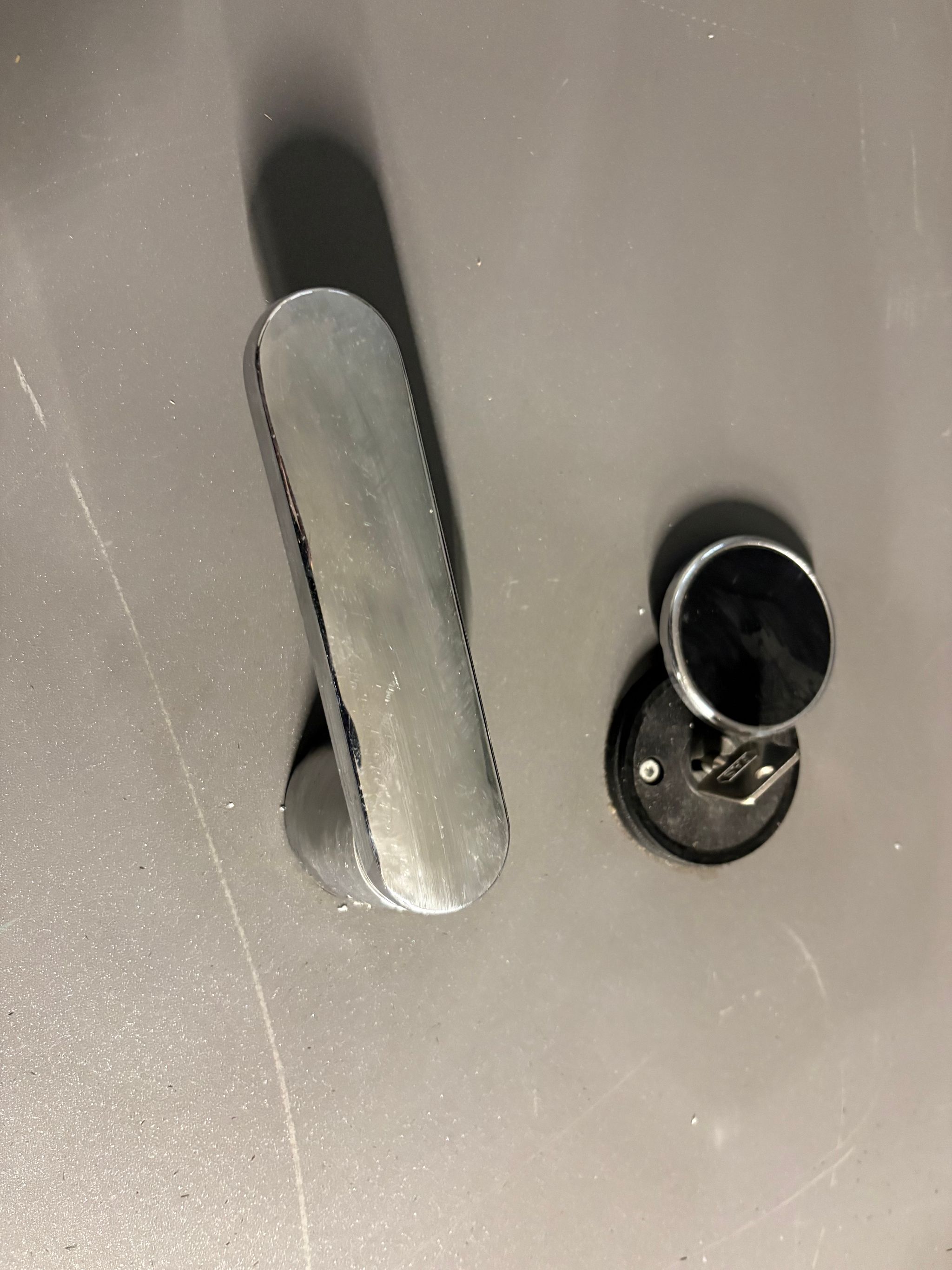Image 6/8