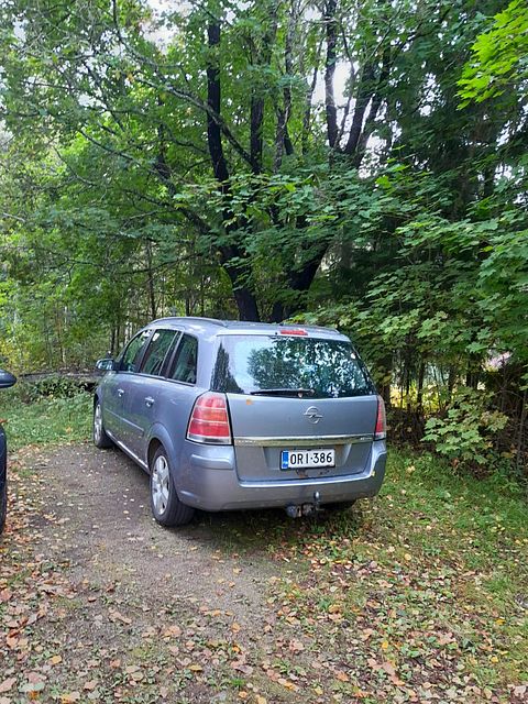 Image 2/11