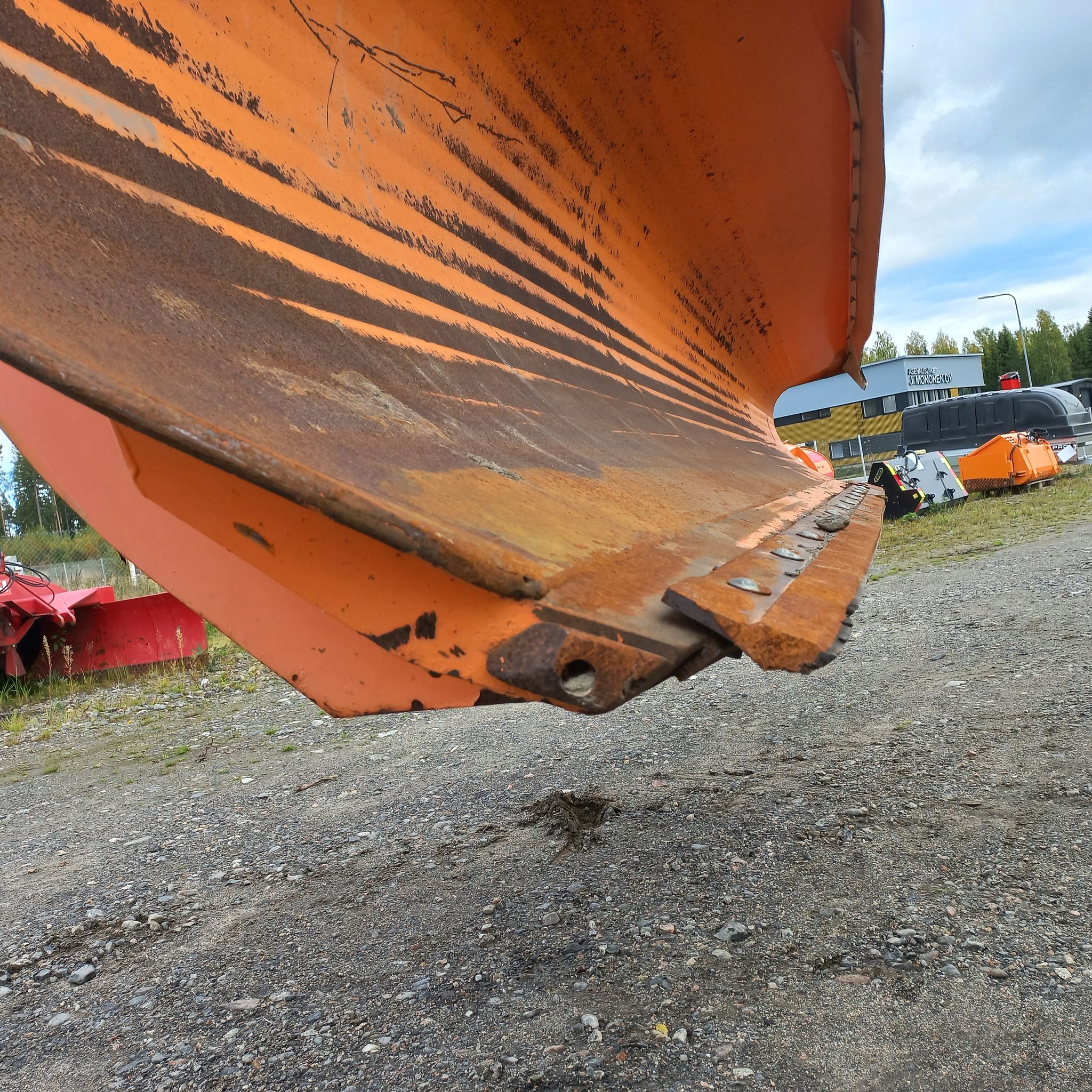 Image 6/7