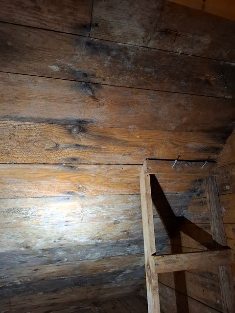 Image 52/142