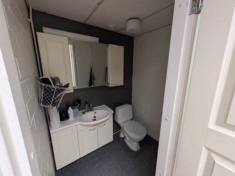 Image 2/11