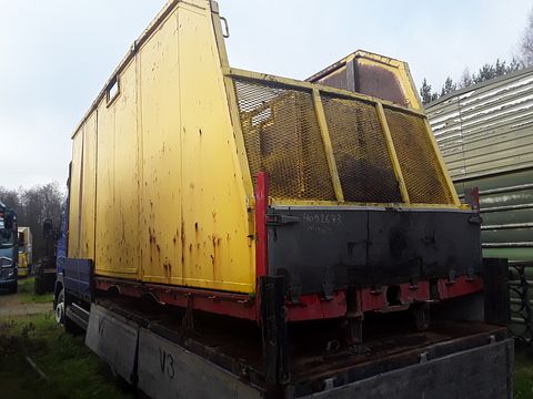 Image 3/8