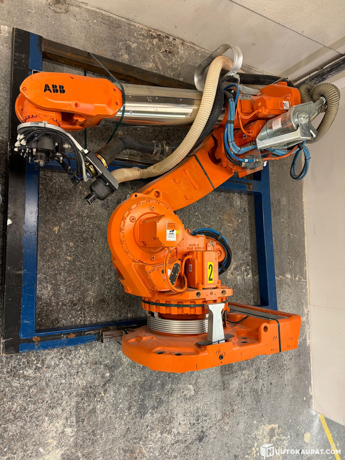 ABB IRB 6600 M2000 Teollisuusrobotti Industrirobot Kruunupyy abb-irb-6600-m2000-teollisuusrobotti-industrirobot-kruunupyy