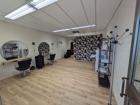 Image 7/11