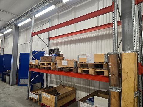 Image 5/10