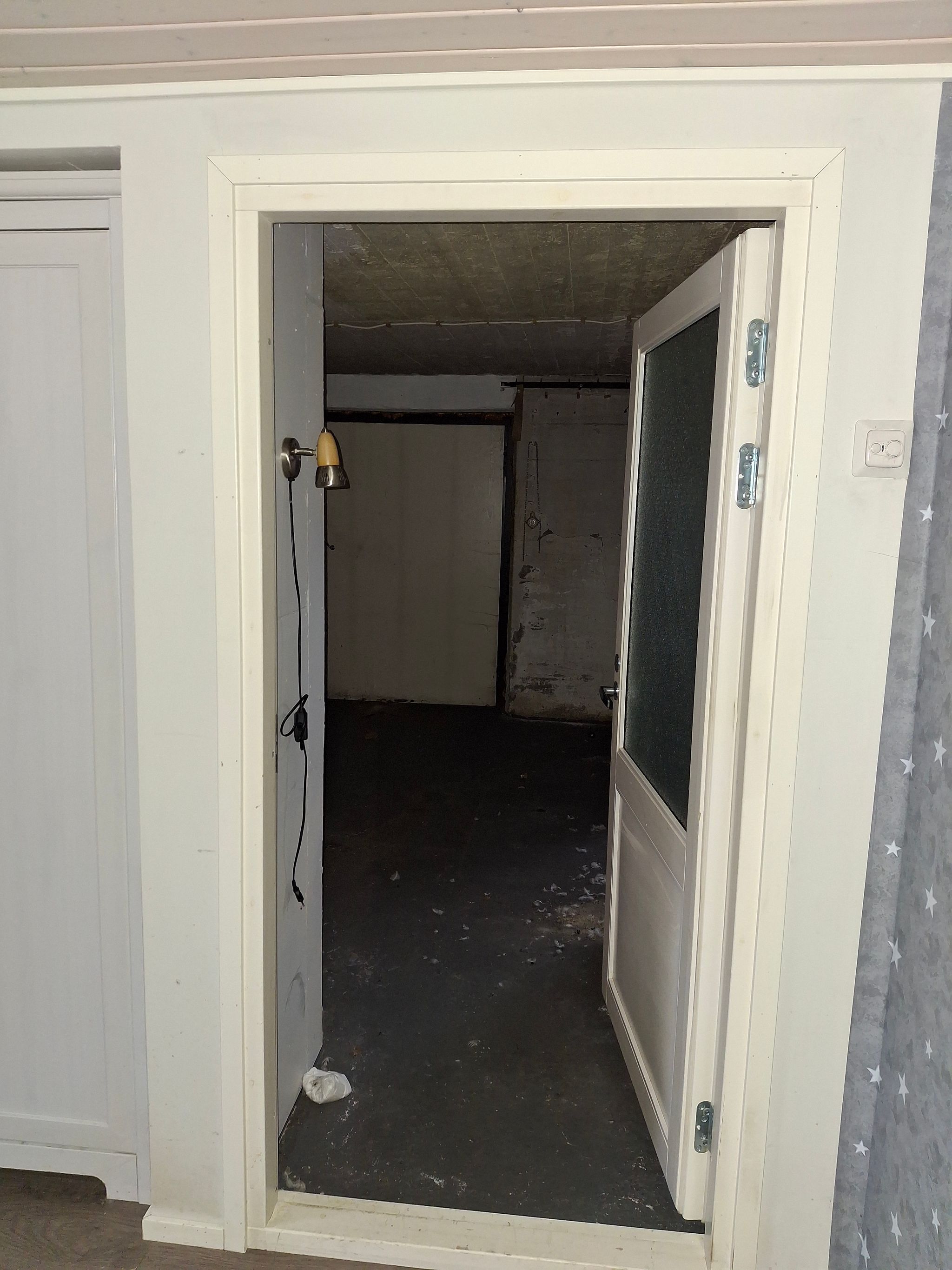 Image 19/40