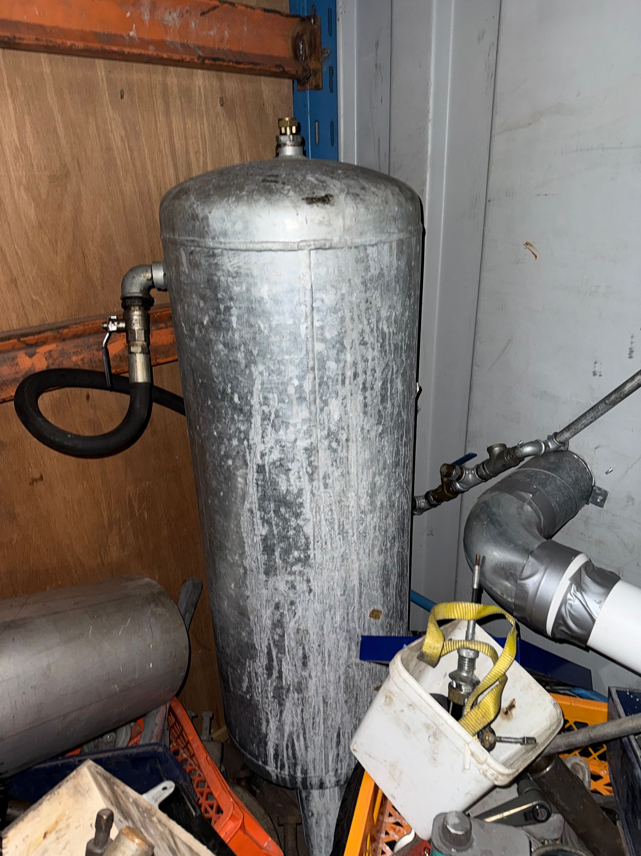 Image 1/3