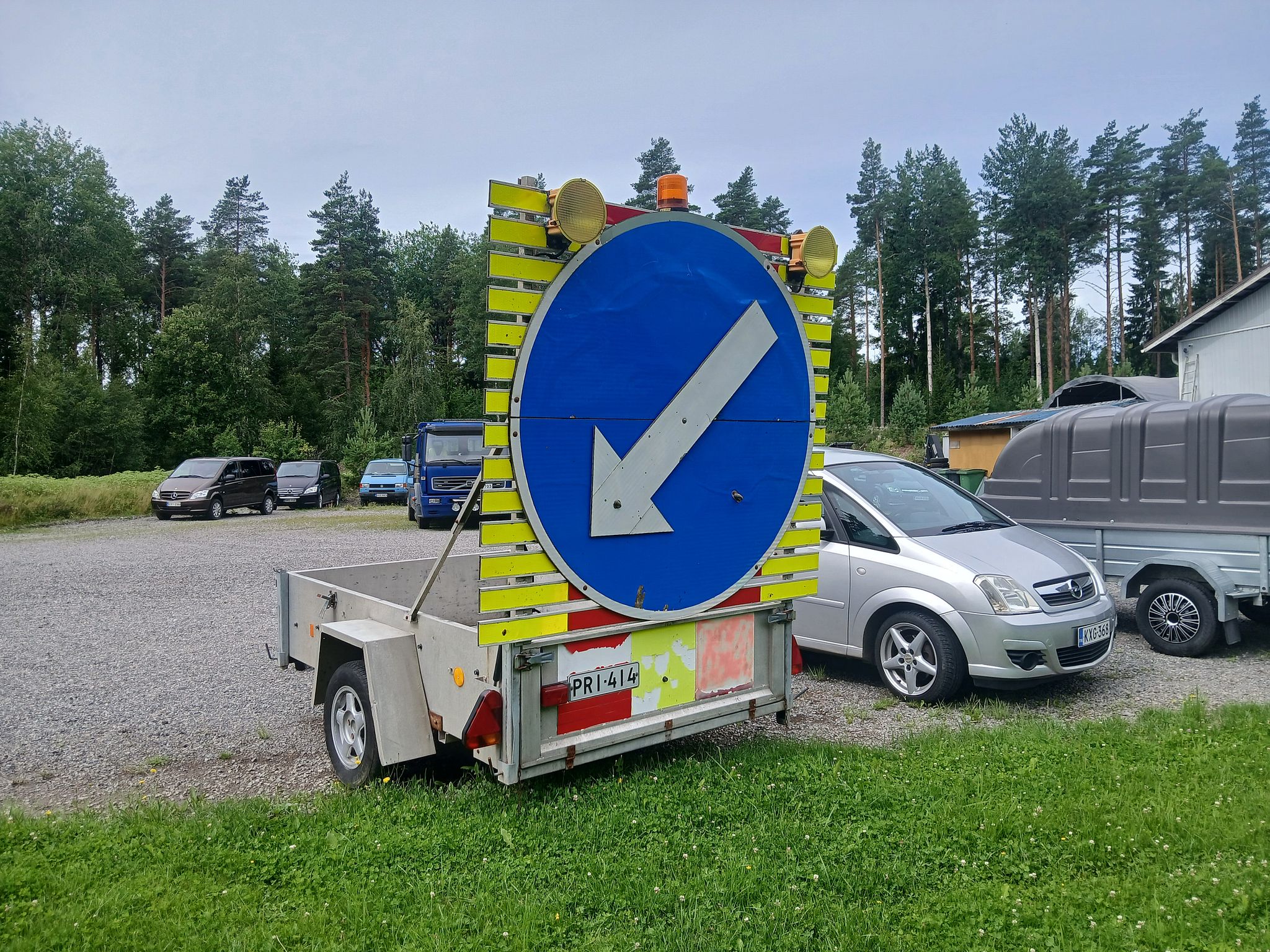 Image 6/11