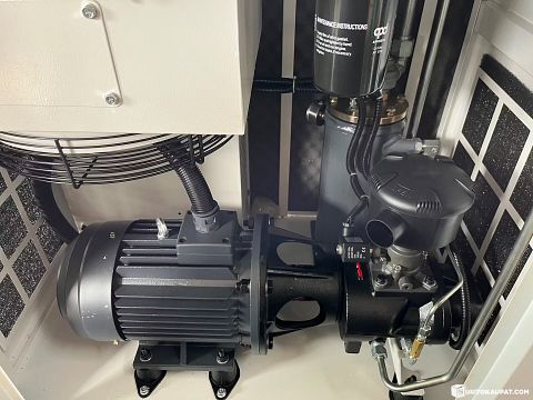Image 6/10