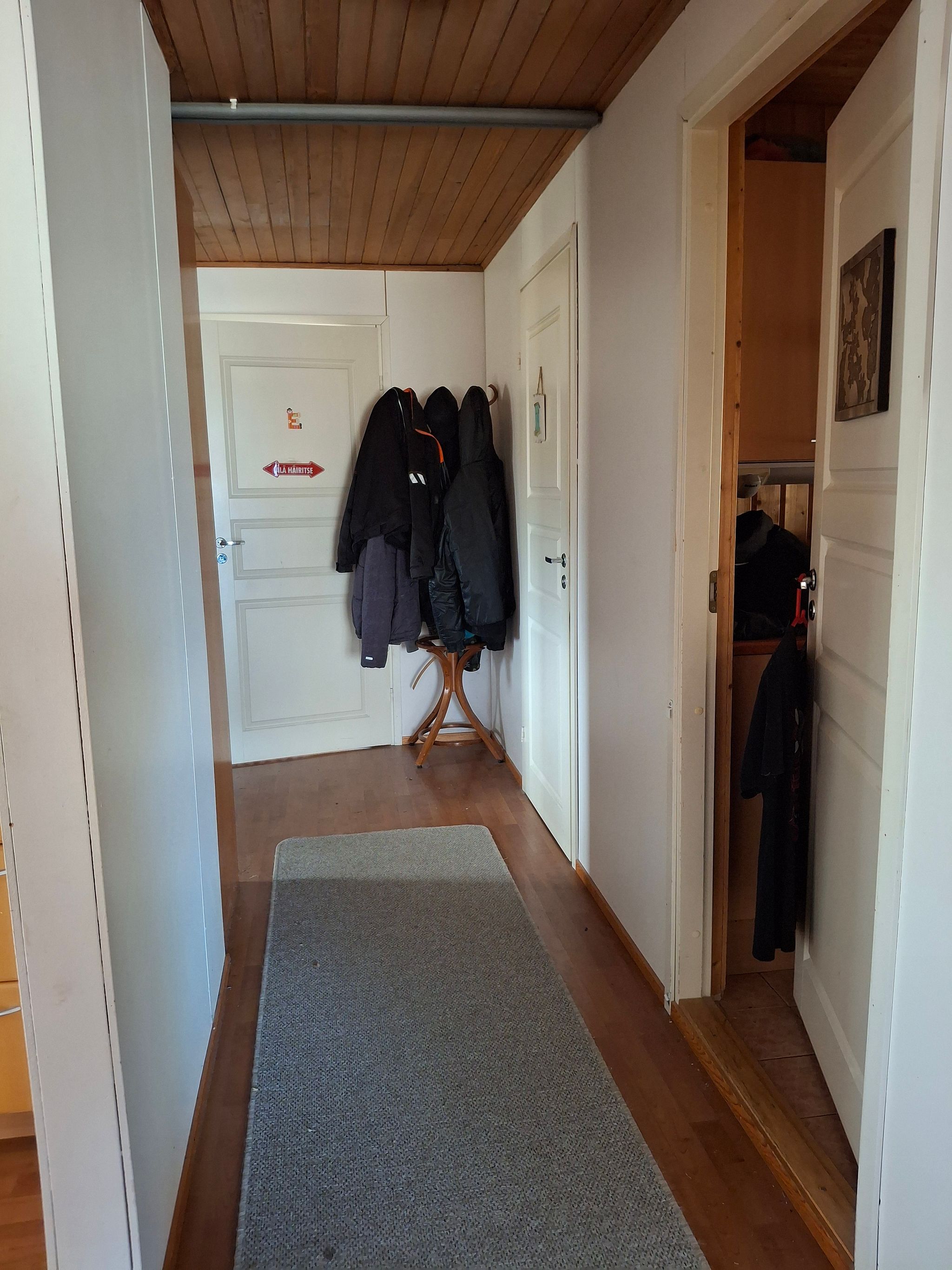 Image 3/17