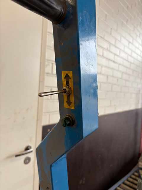 Image 5/7