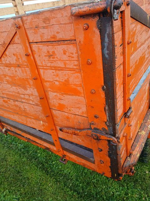 Image 56/58