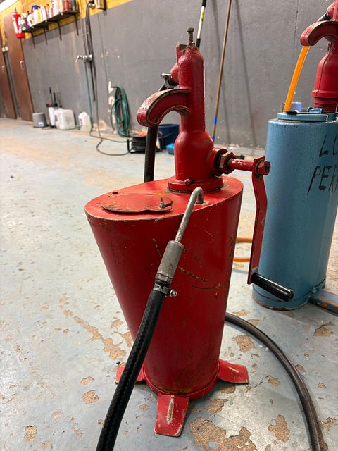 Image 8/9