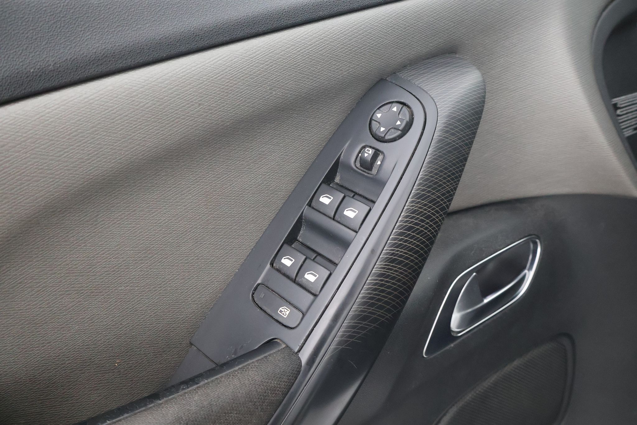 Image 9/85