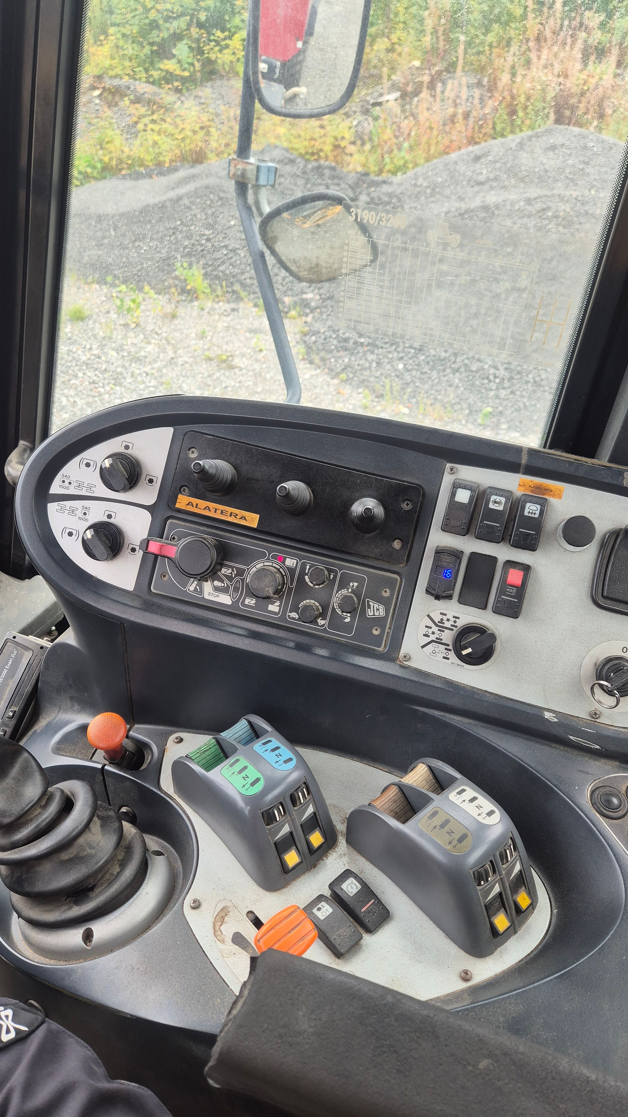 Image 8/11