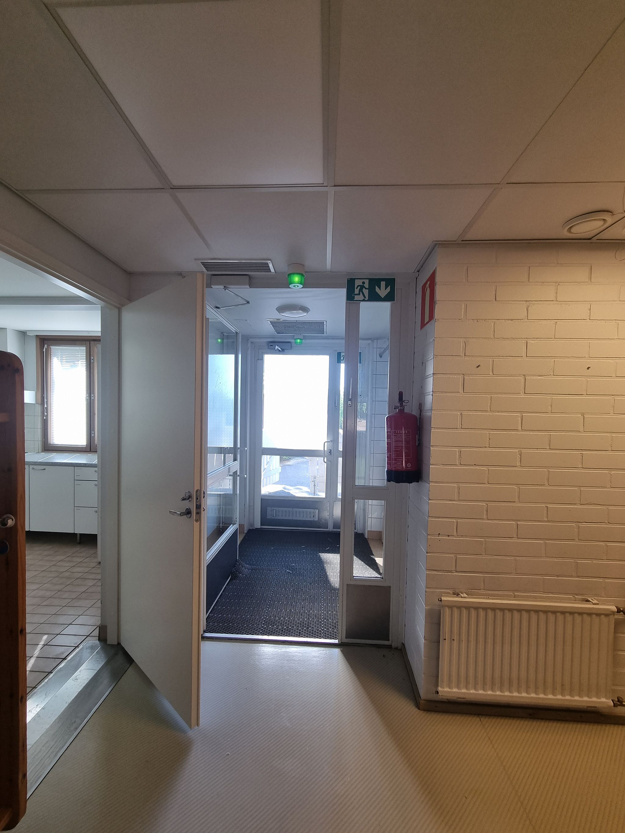 Image 12/12