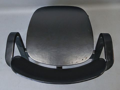 Image 4/7