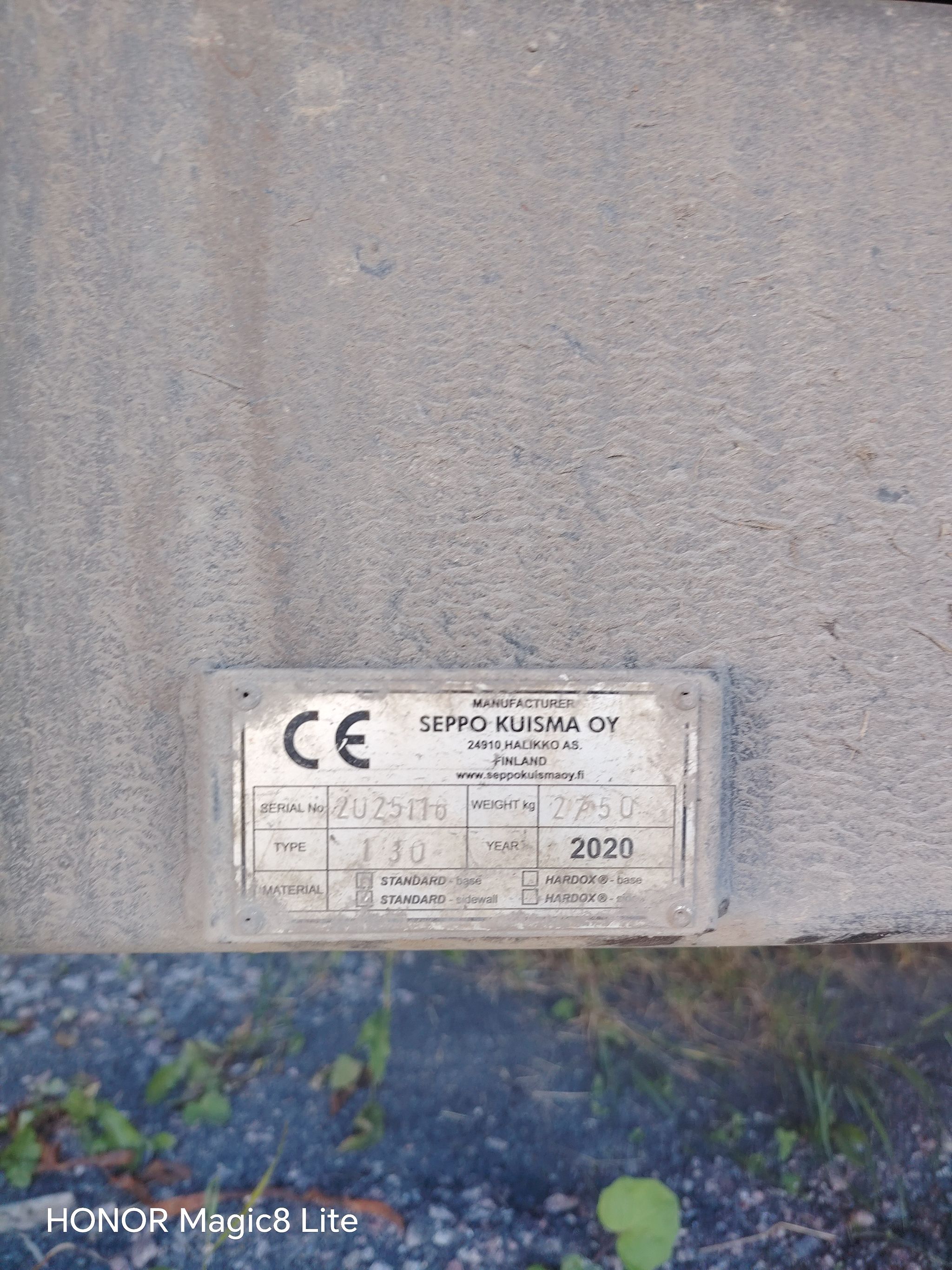 Image 8/8