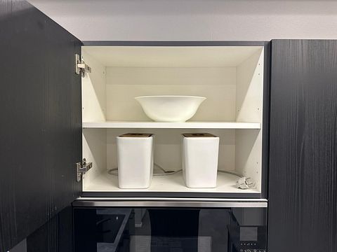 Image 24/83