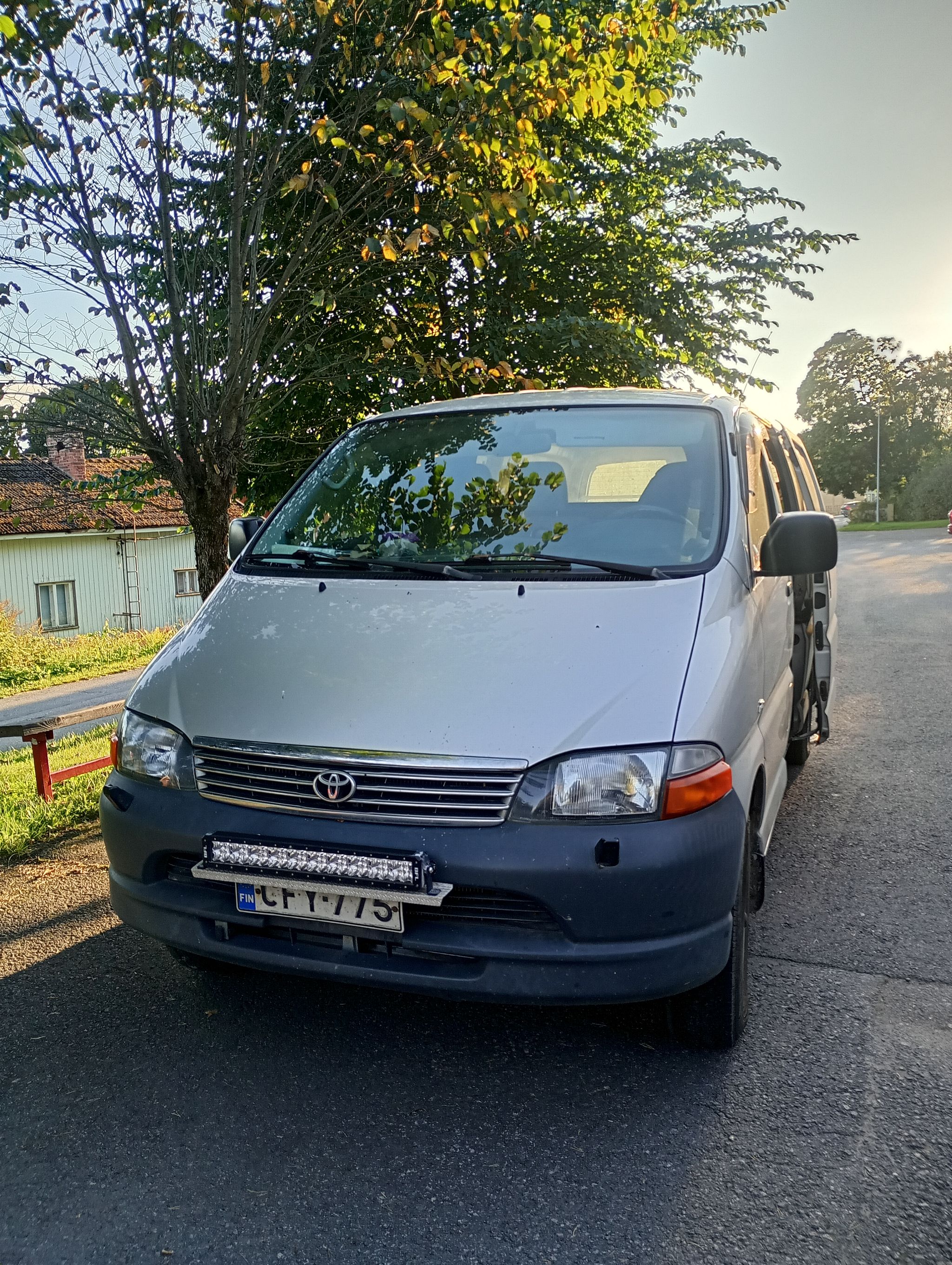 Image 2/15
