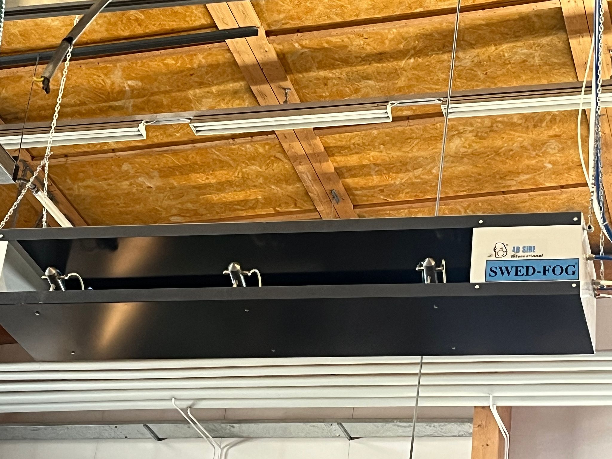 Image 2/4