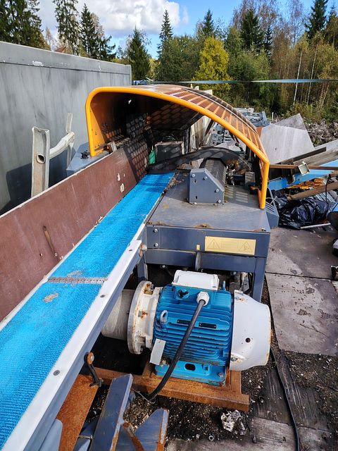 Image 1/9
