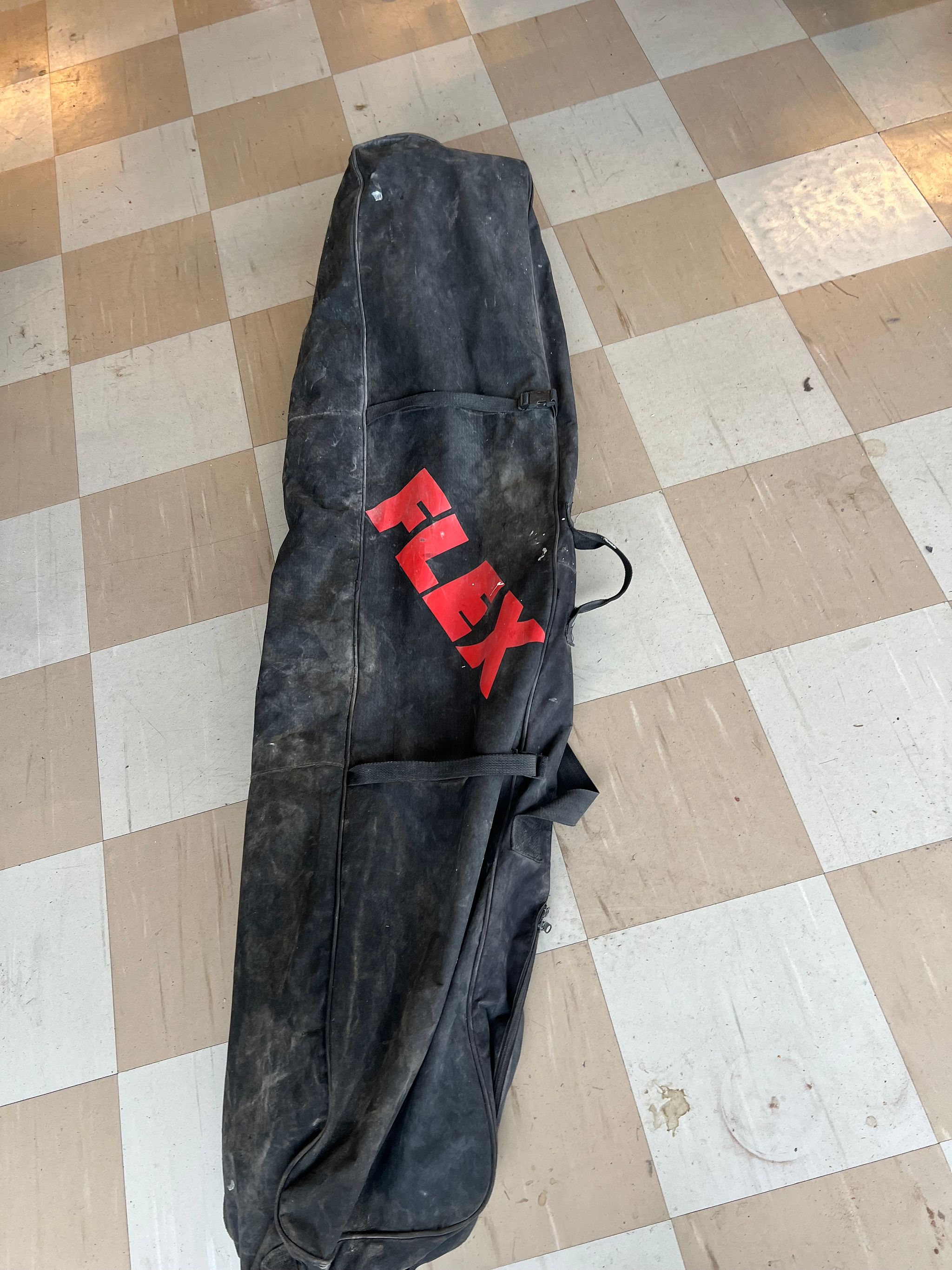 Image 10/15