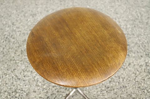 Image 4/10