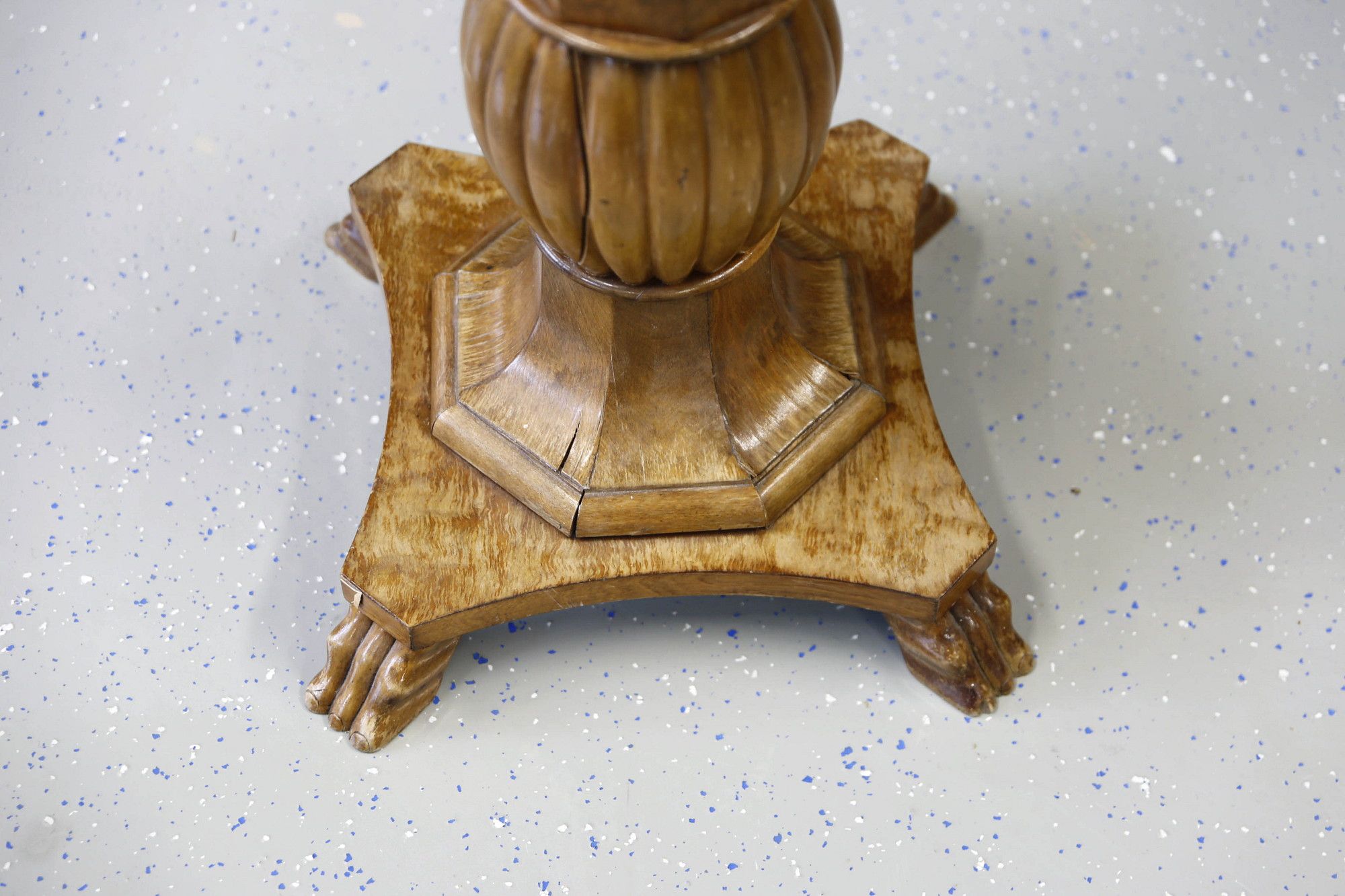 Image 3/16