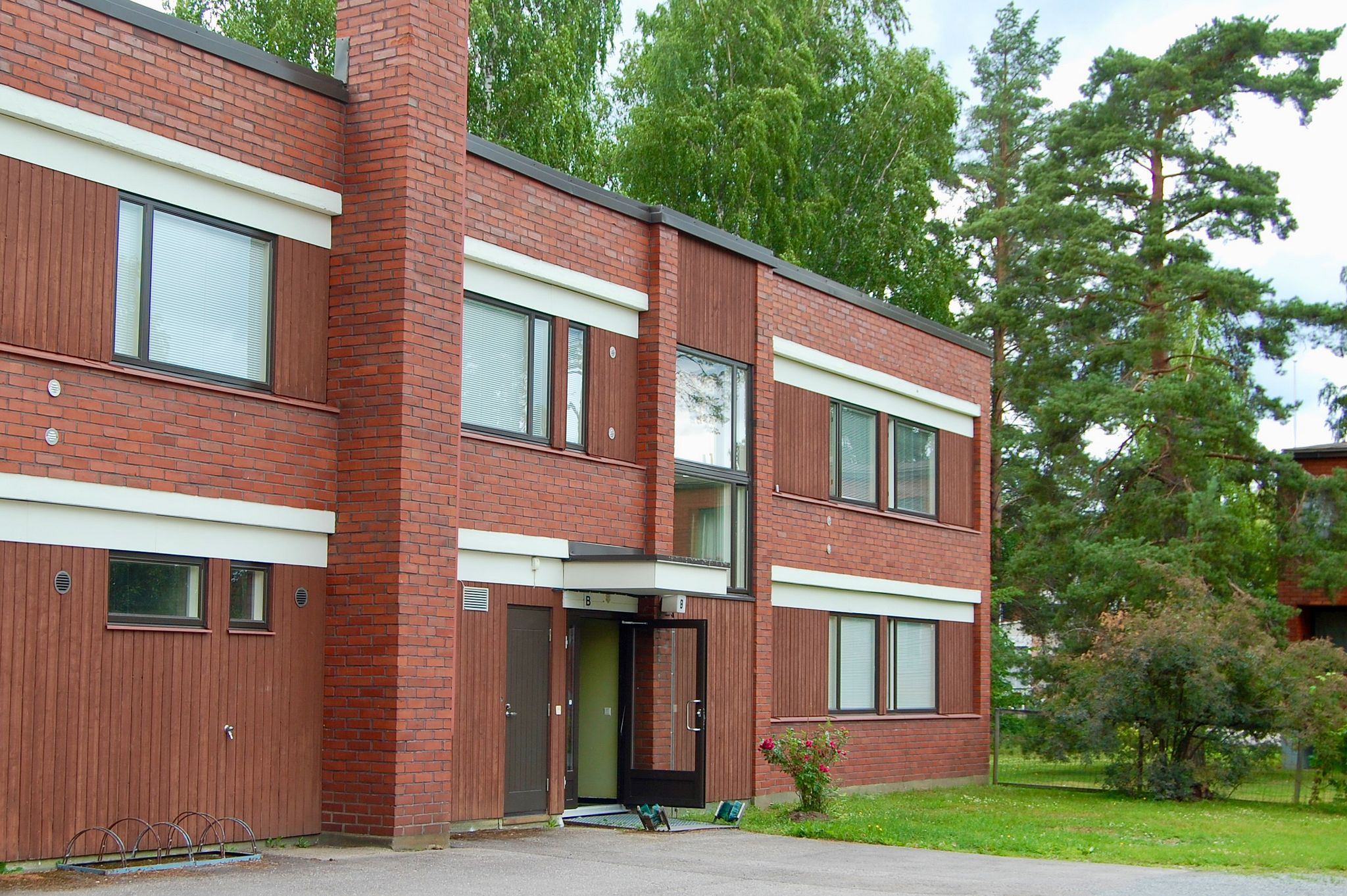 Image 14/14