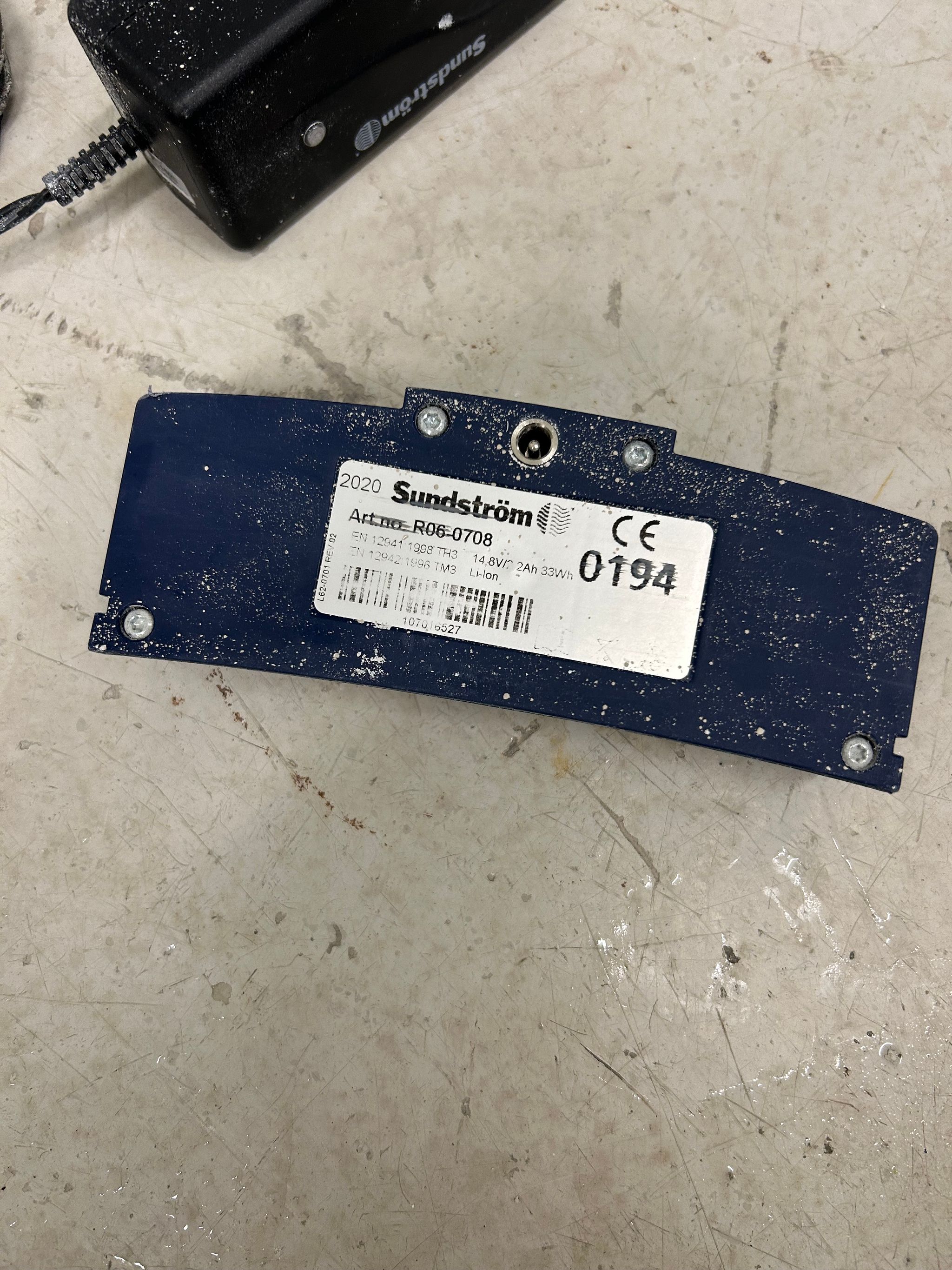 Image 8/10