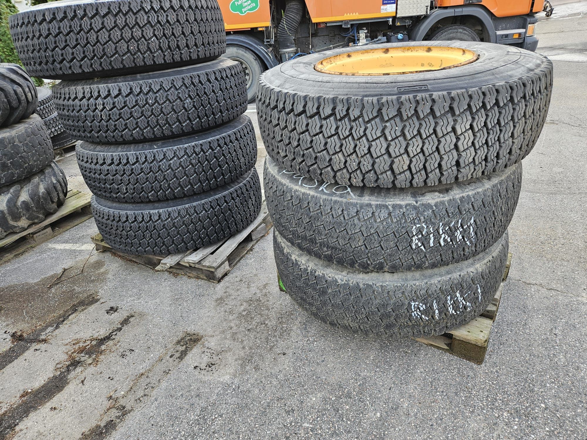 Image 10/20