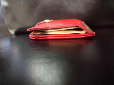 Image 3/3