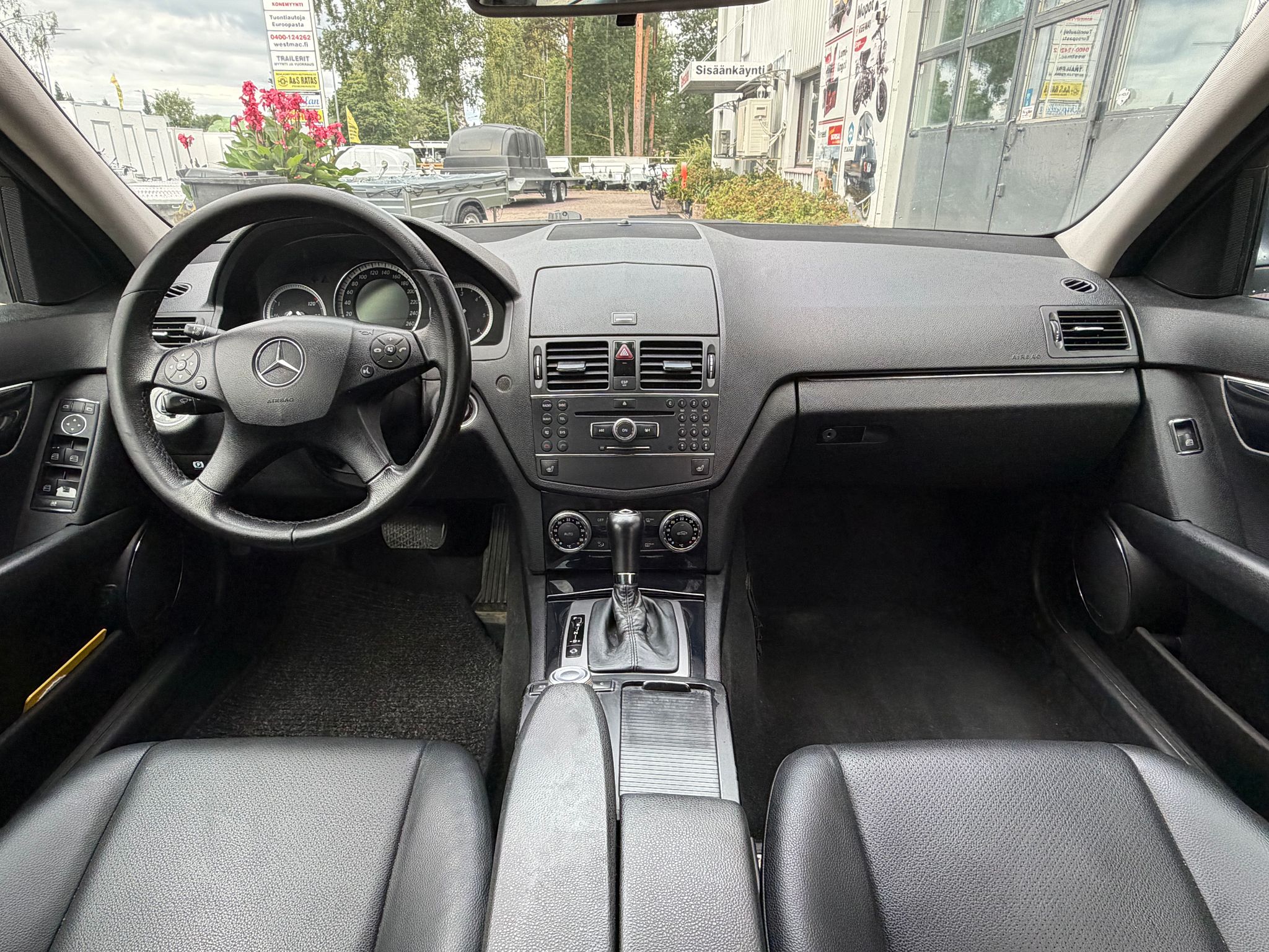 Image 8/17