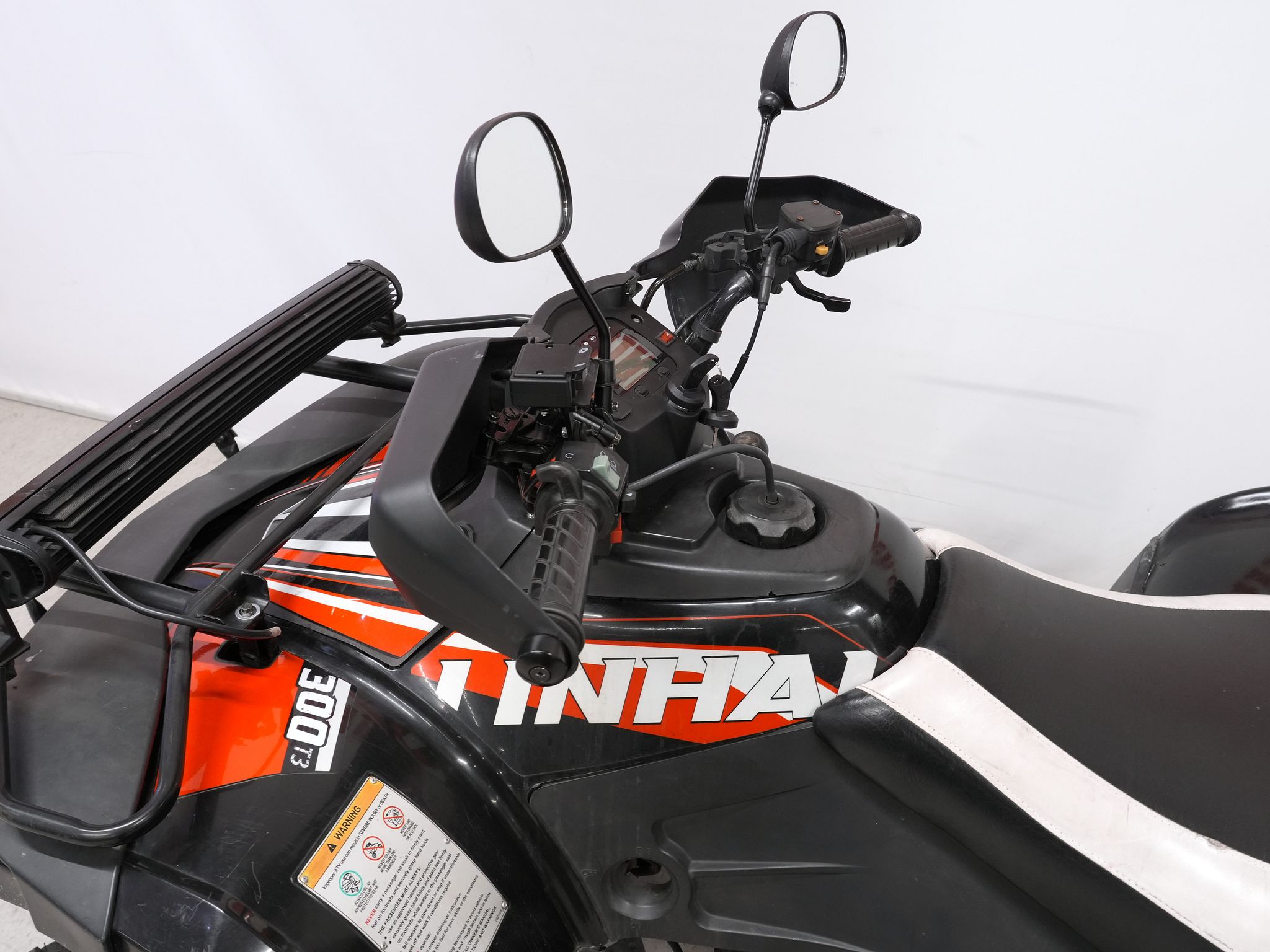 Image 11/19