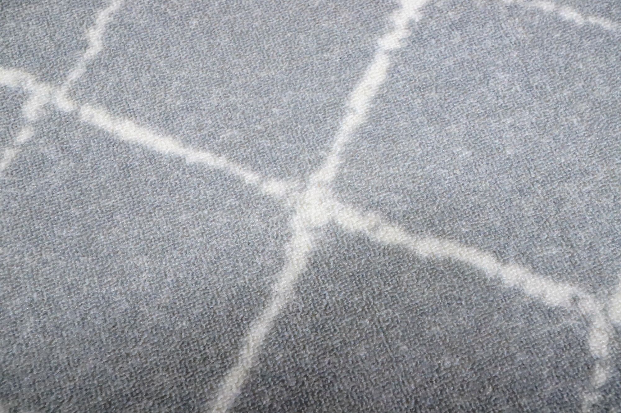 Image 4/8