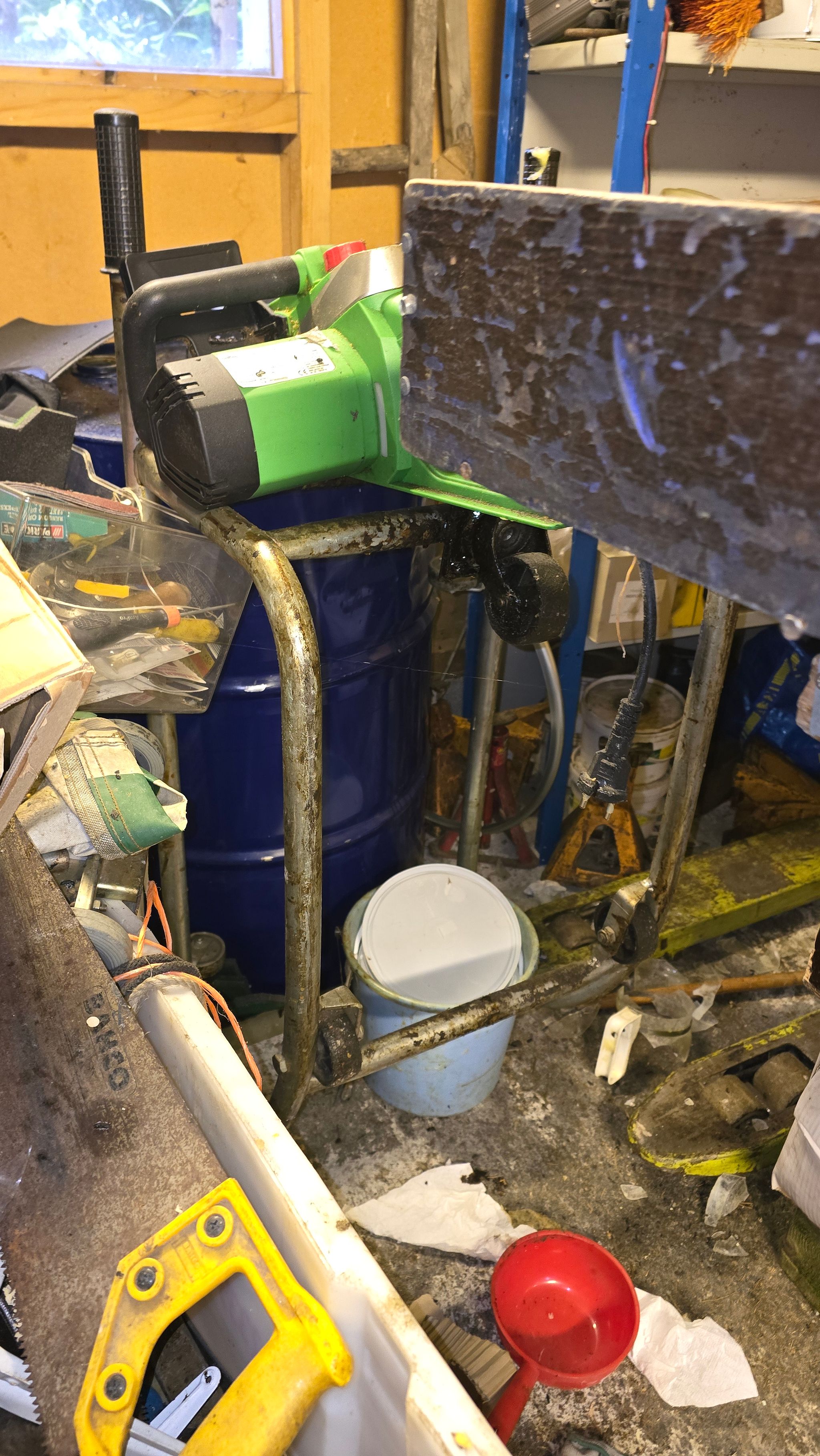 Image 11/52