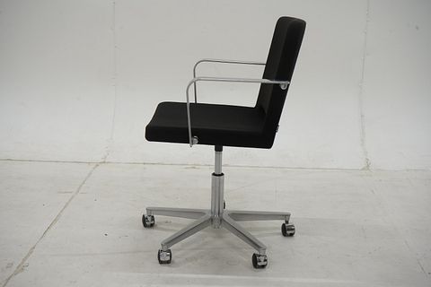Image 3/6