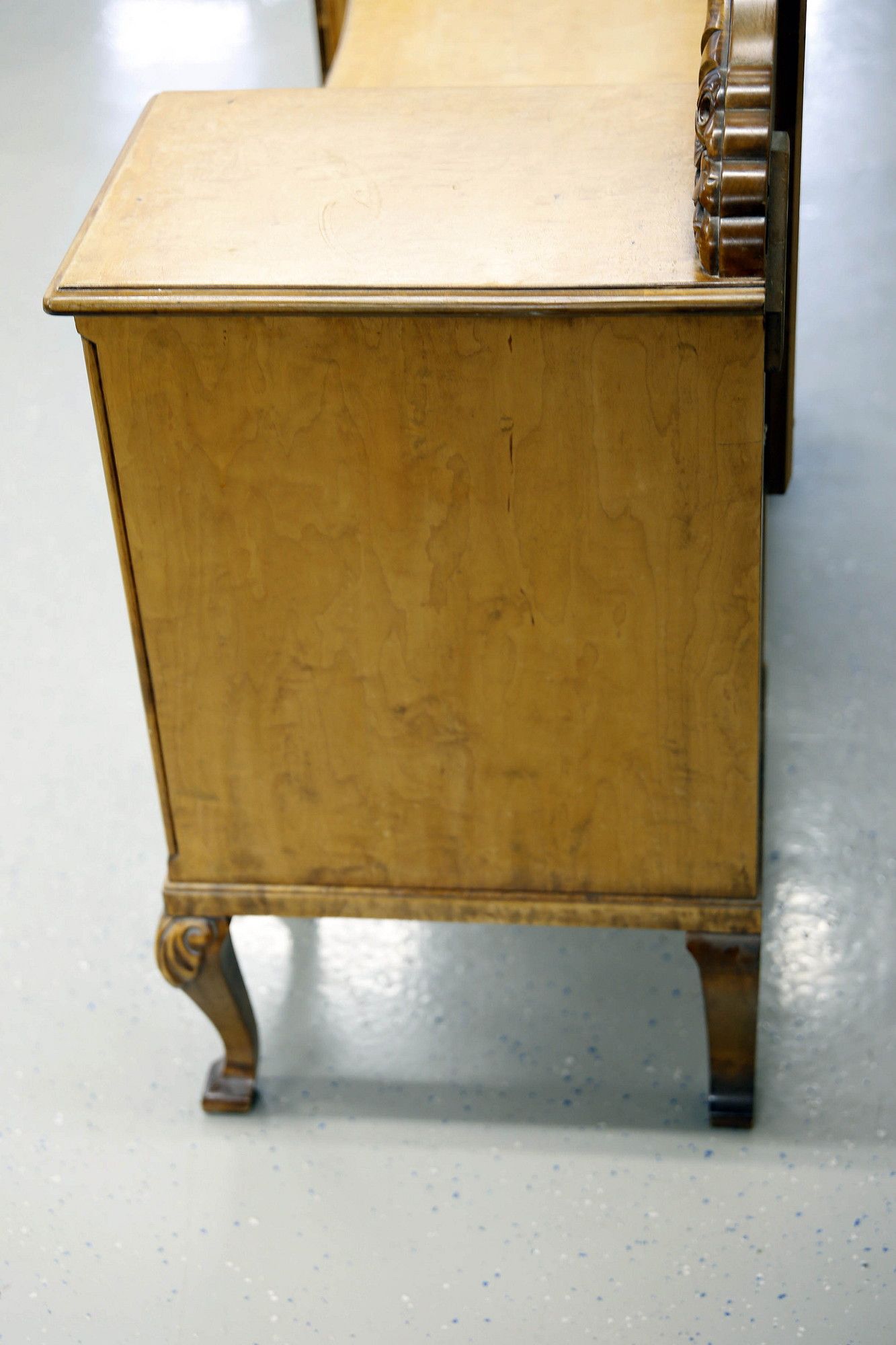 Image 6/40