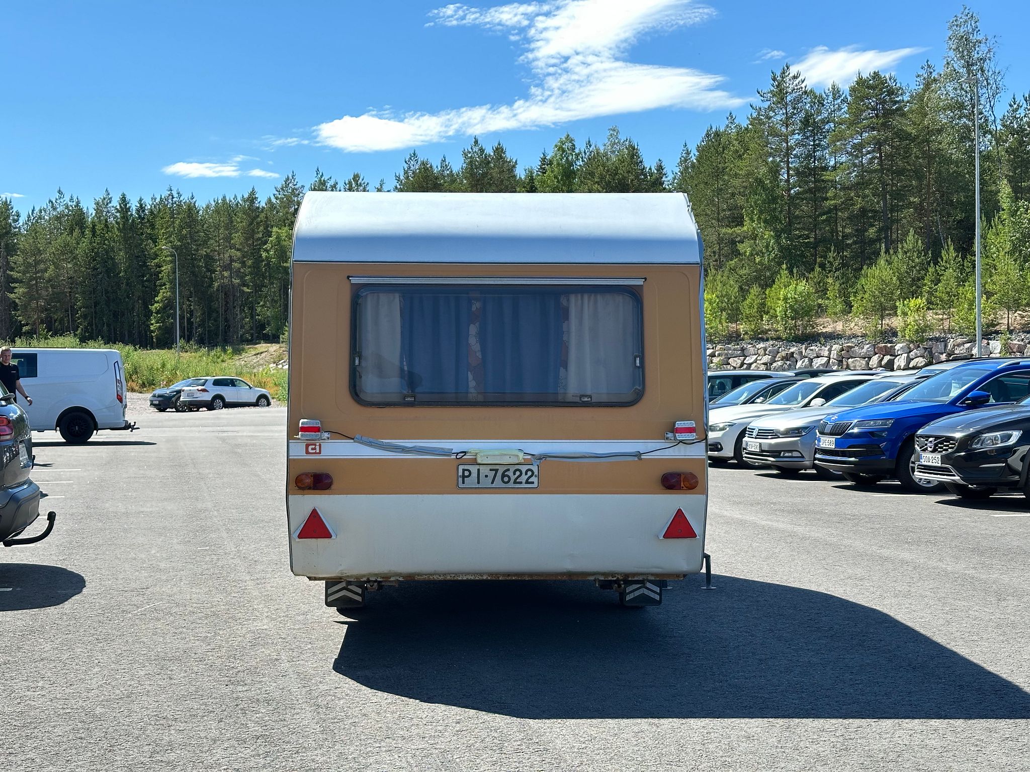Image 3/20