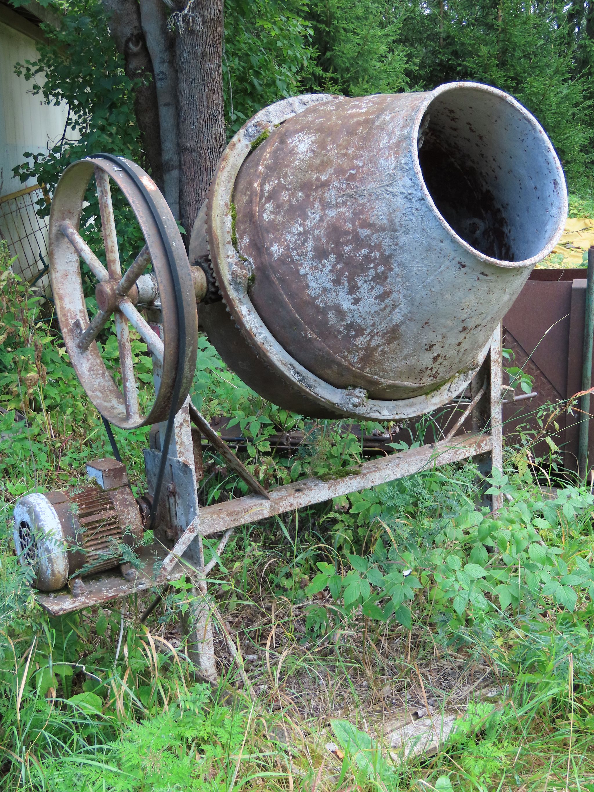 Image 4/10