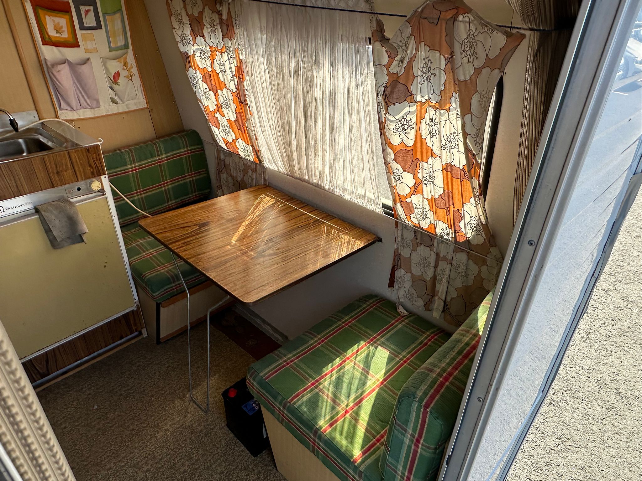 Image 9/20