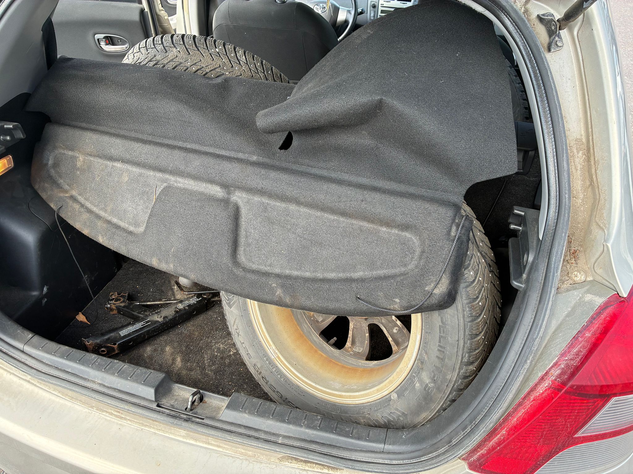 Image 11/19
