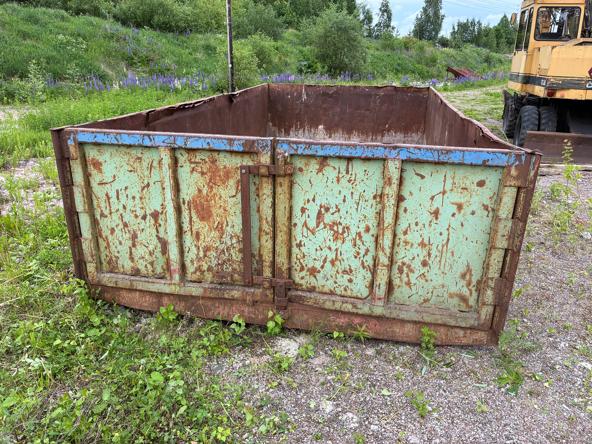 Image 3/6