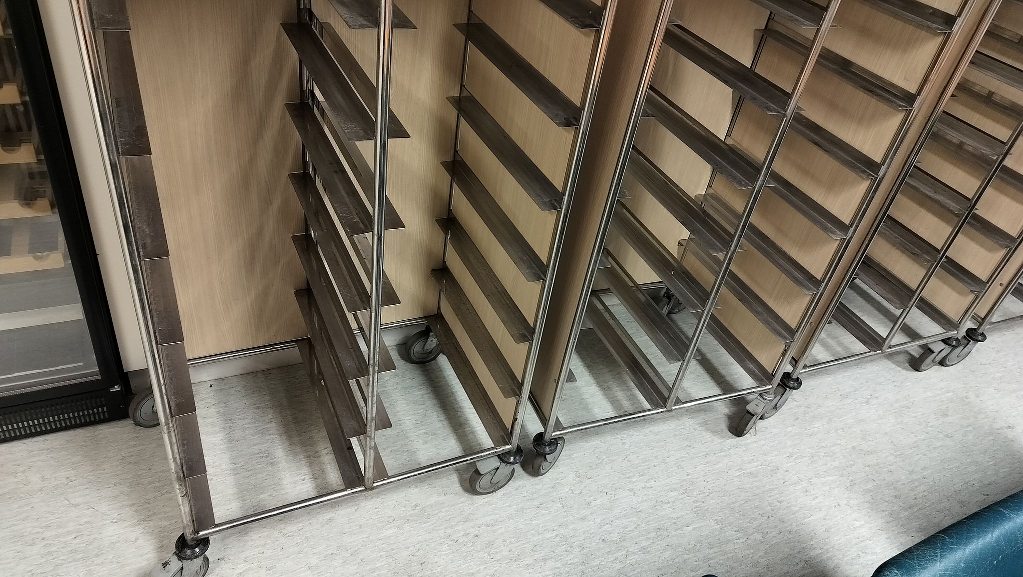 Image 3/6
