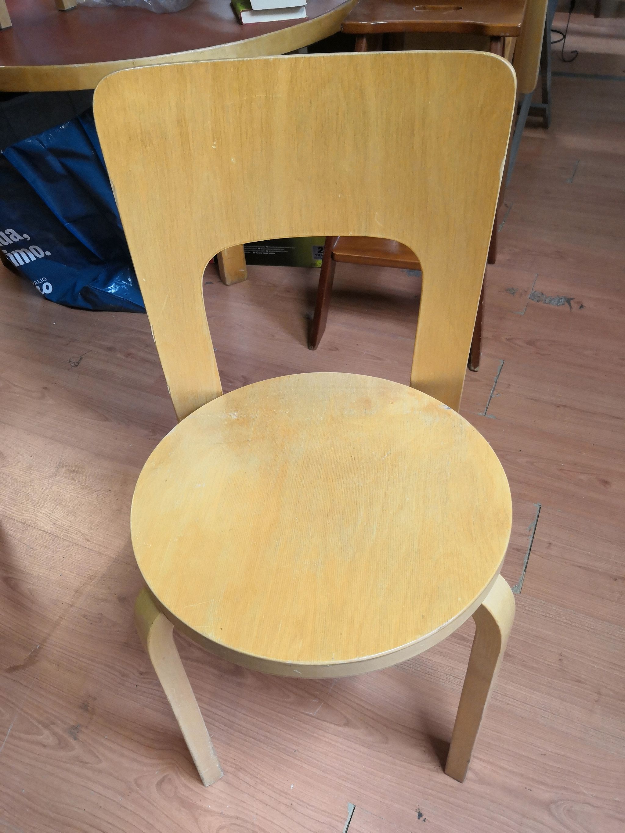 Image 4/10