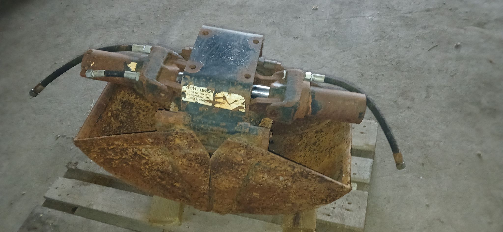 Image 3/11