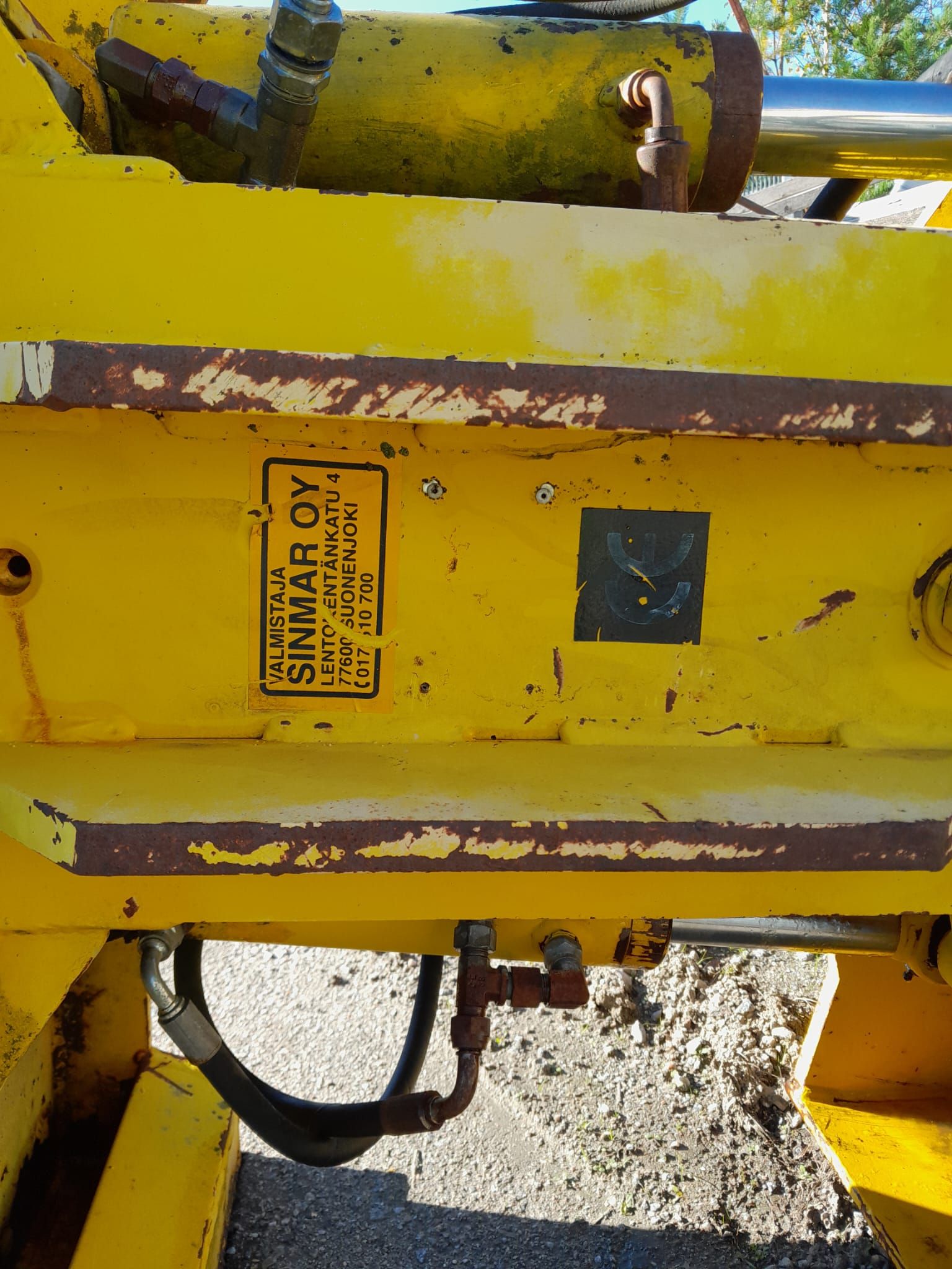 Image 8/9
