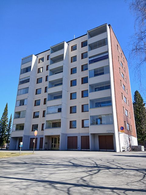 Image 2/17